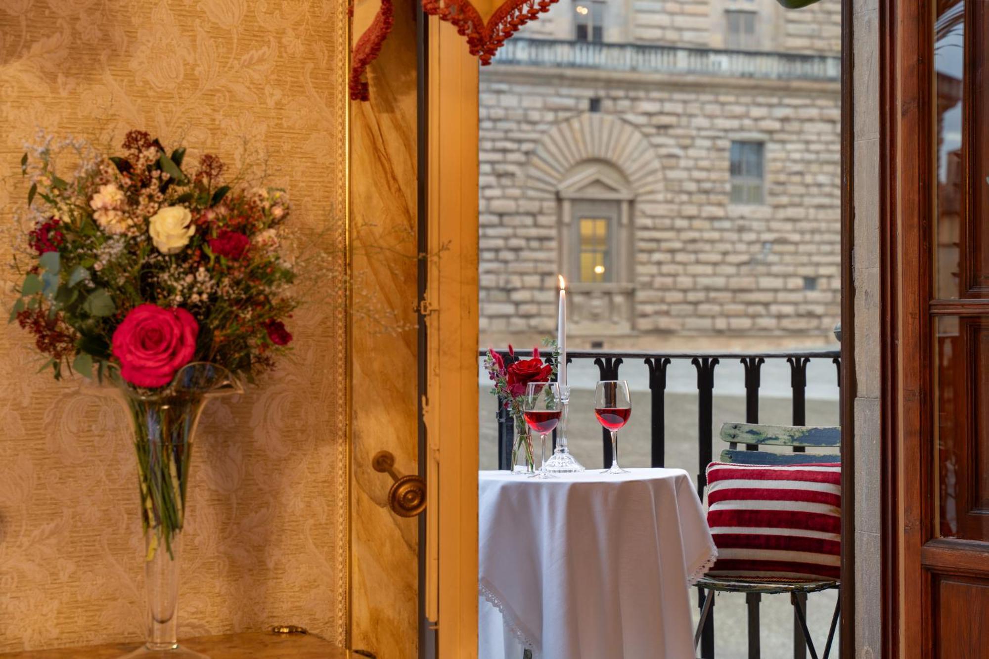Piazza Pitti Palace - Residenza D'Epoca 3* Florença
