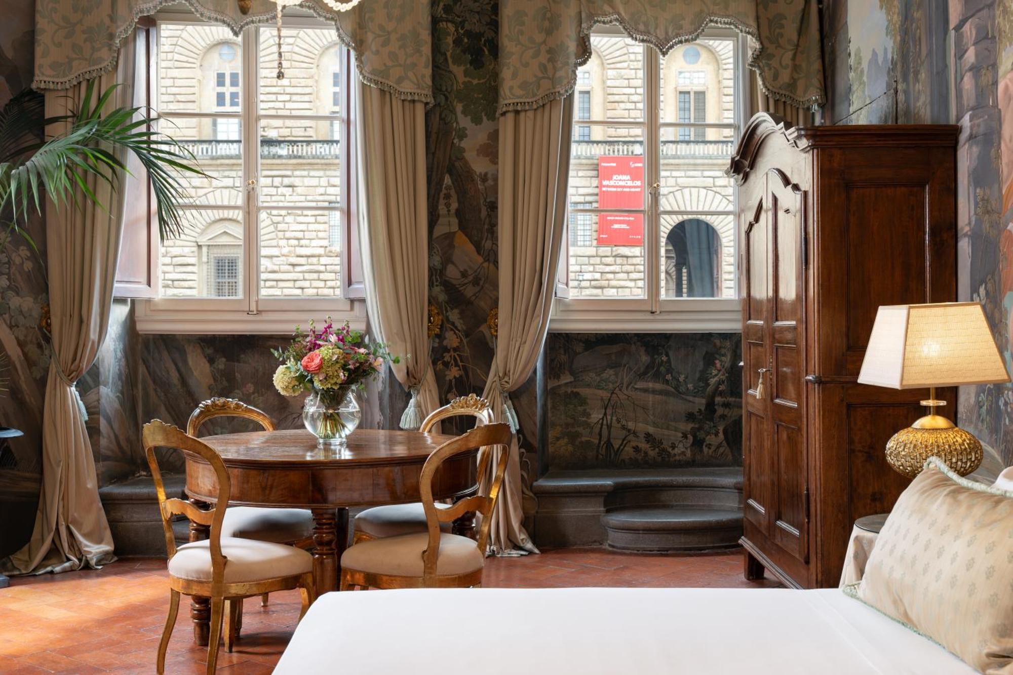 Piazza Pitti Palace - Residenza D'Epoca 3* Florença