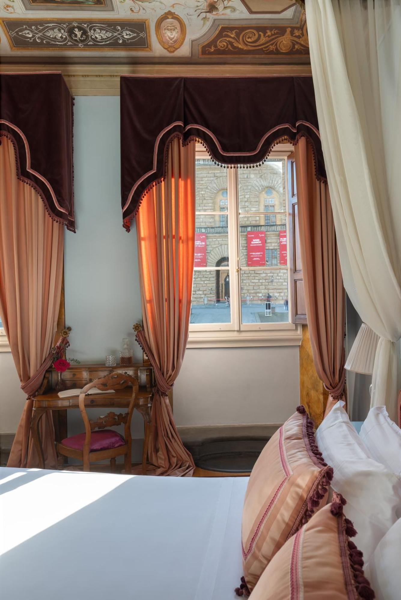 Piazza Pitti Palace - Residenza D'Epoca Acomodação com café da manhã  Florença